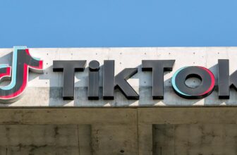TikTok customers will quickly be capable to ship voice notes, photos and movies in chats