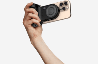 Belkin Stage PowerGrip: PowerBank Provides Further Grip For iPhone Photographers